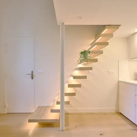 Charming Brand New With Mezzanine - Odeon *