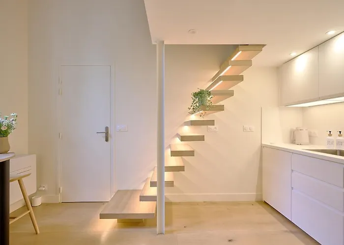 Charming Brand New With Mezzanine - Odeon *
